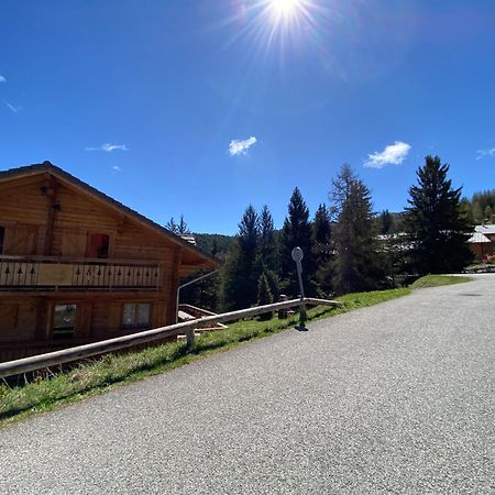 Eden Sur Les Pistes Avec Vue Panoramique Sur La Vallee Ла Жу дю Луп Екстериор снимка