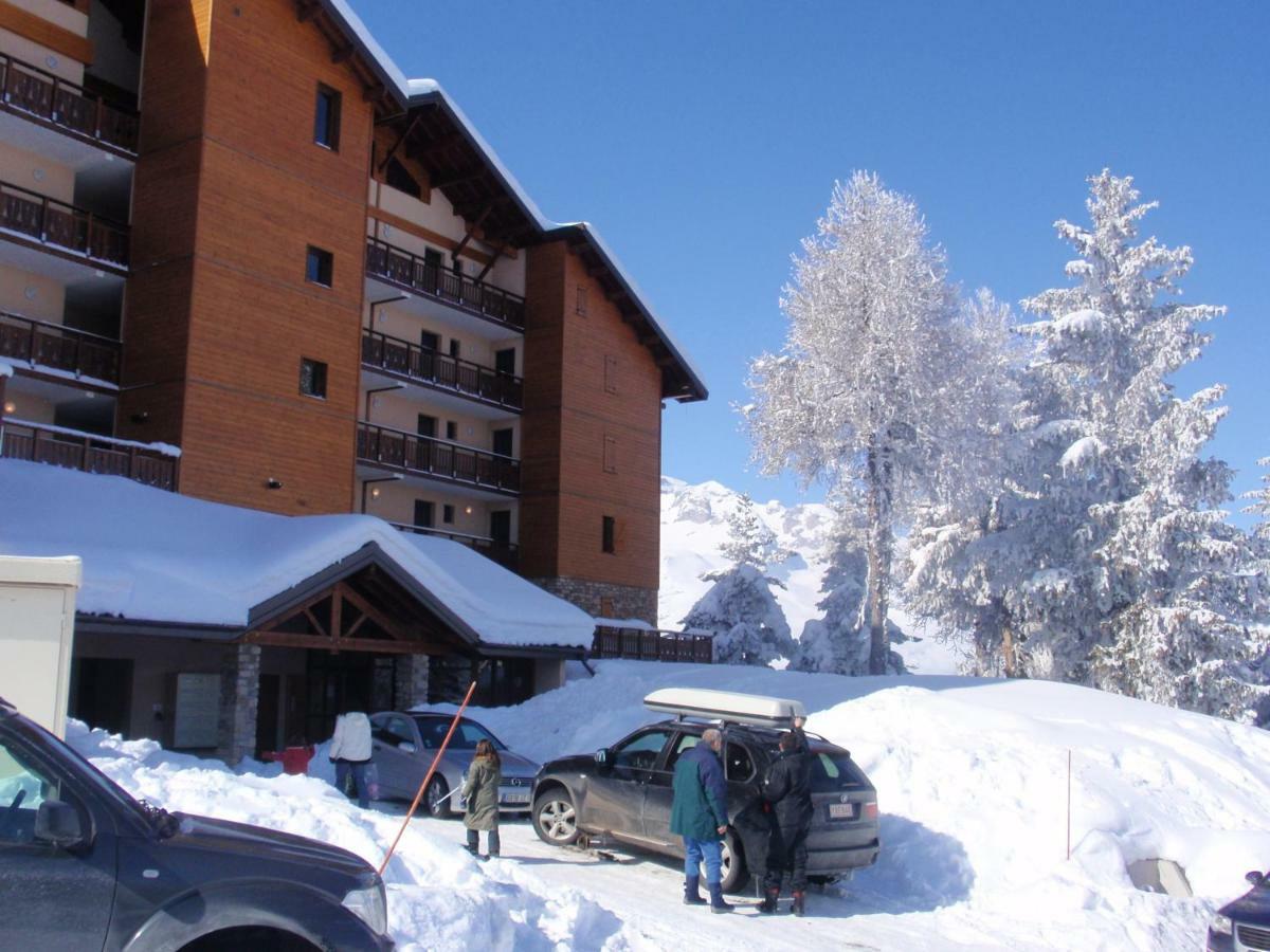 Eden Sur Les Pistes Avec Vue Panoramique Sur La Vallee Ла Жу дю Луп Екстериор снимка