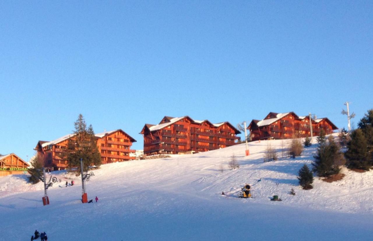 Eden Sur Les Pistes Avec Vue Panoramique Sur La Vallee Ла Жу дю Луп Екстериор снимка