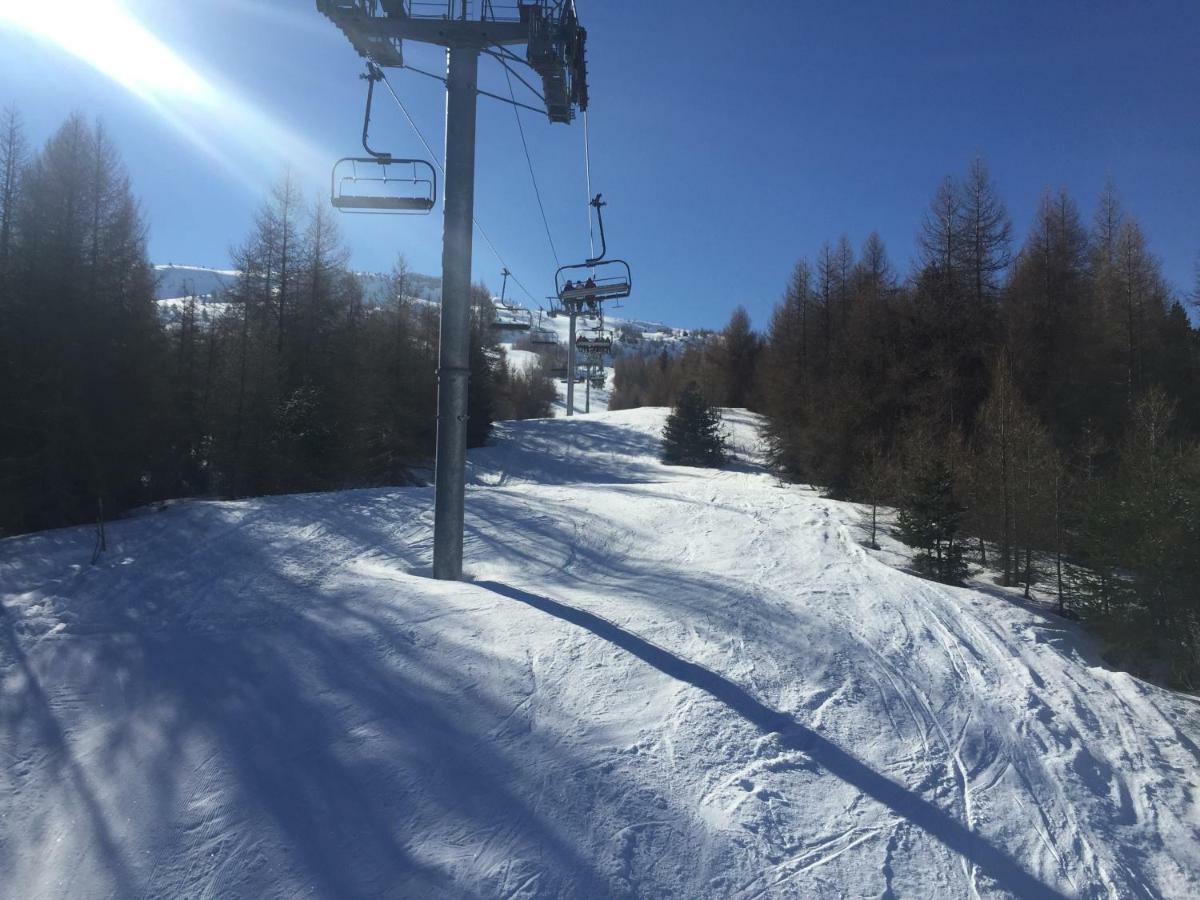 Eden Sur Les Pistes Avec Vue Panoramique Sur La Vallee Ла Жу дю Луп Екстериор снимка