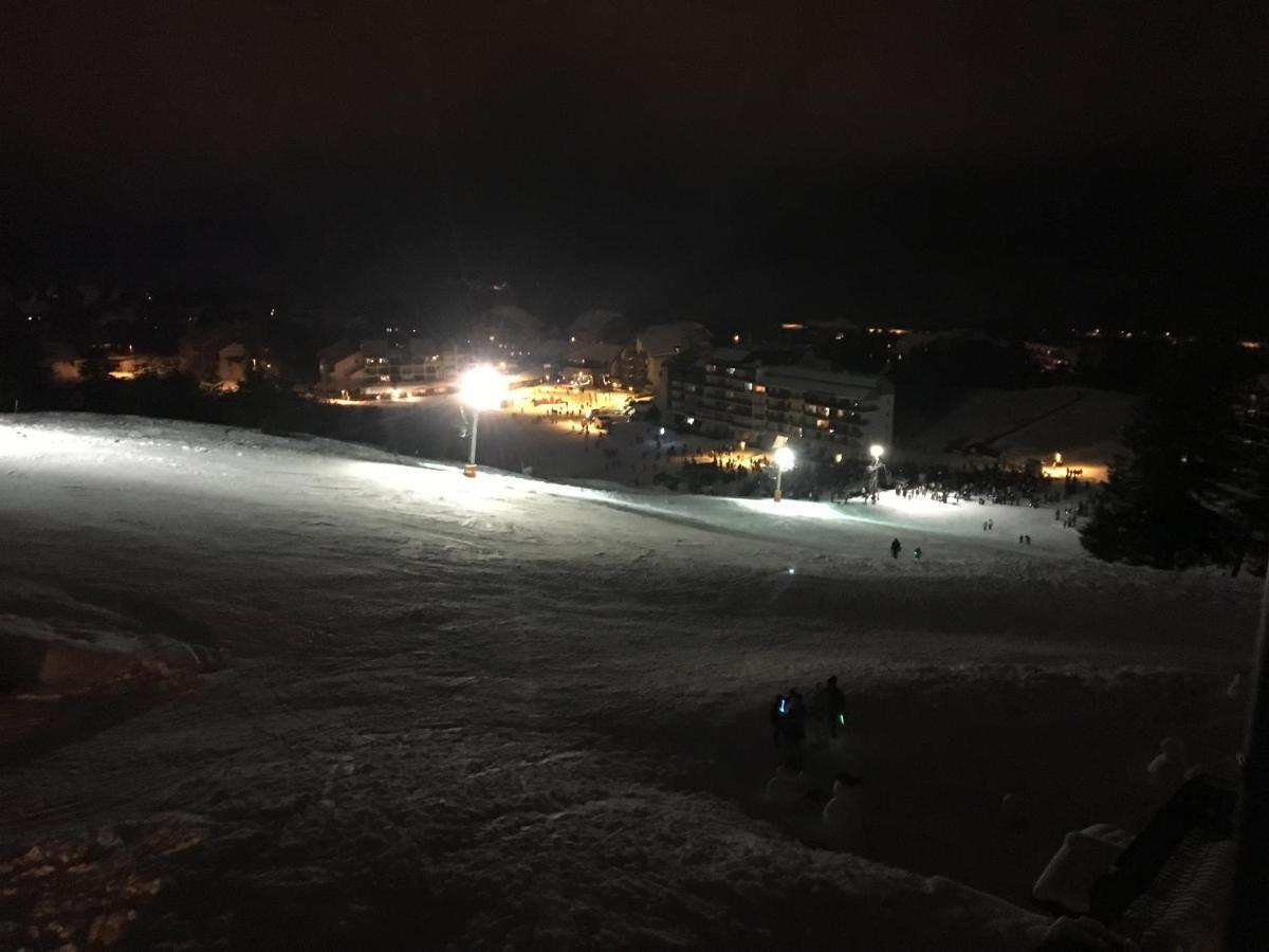Eden Sur Les Pistes Avec Vue Panoramique Sur La Vallee Ла Жу дю Луп Екстериор снимка